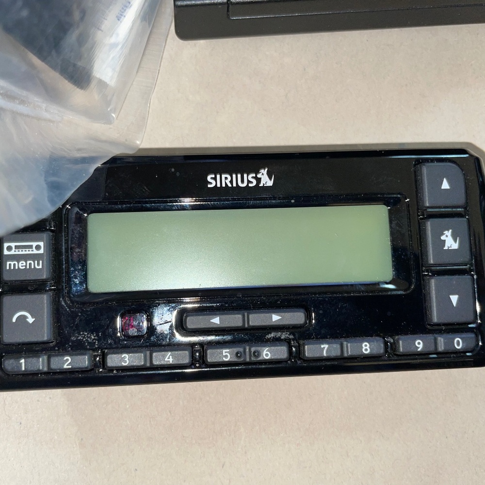 Sirius XM Stratus 7 receiver SSV7 w/car kit
